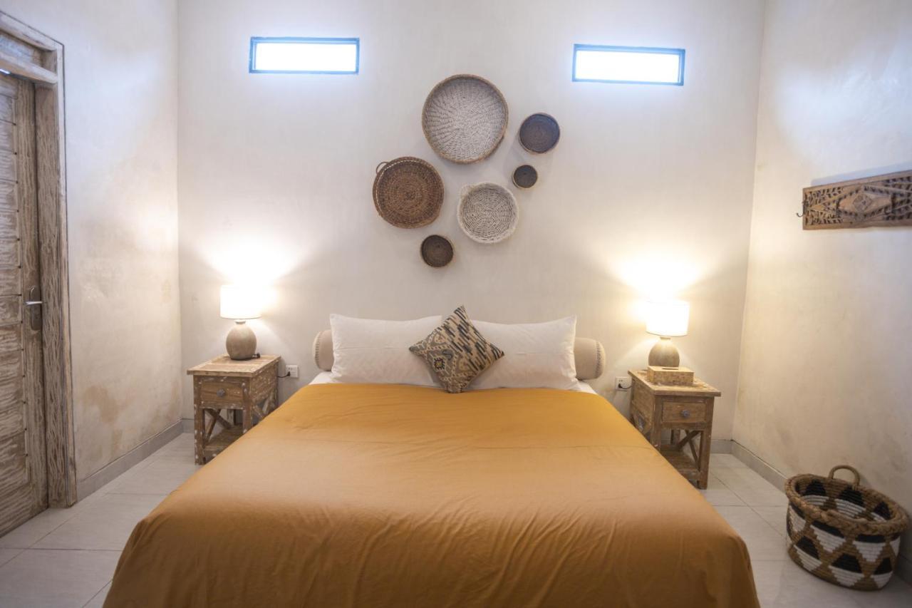 Gypsy Moon Bali Hostel Canggu Buitenkant foto