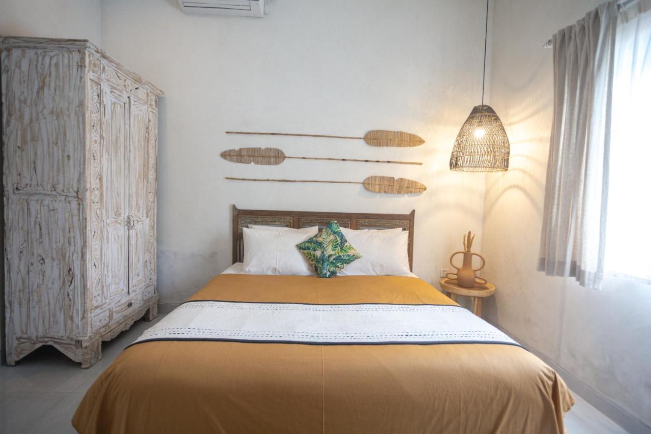 Gypsy Moon Bali Hostel Canggu Buitenkant foto