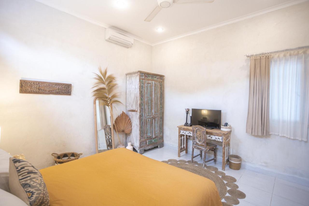 Gypsy Moon Bali Hostel Canggu Buitenkant foto