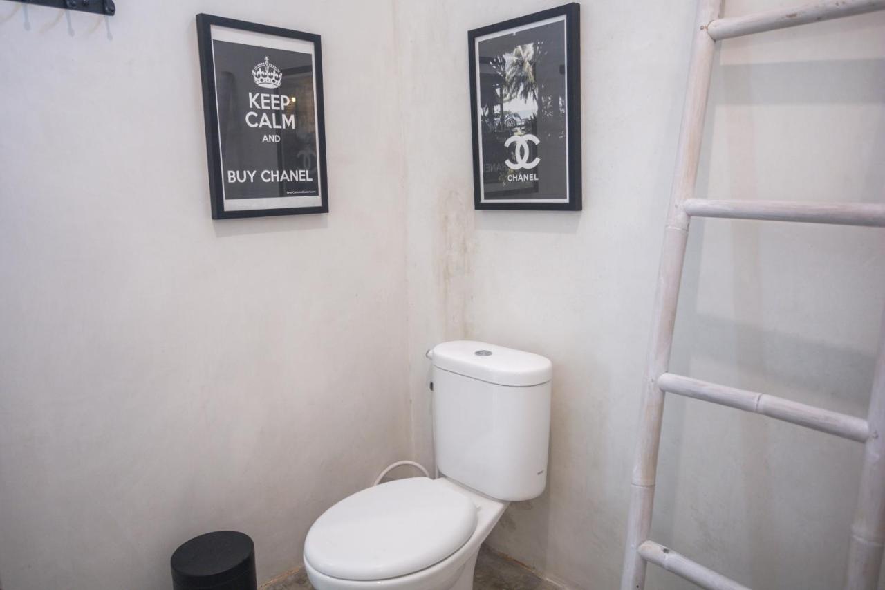 Gypsy Moon Bali Hostel Canggu Buitenkant foto