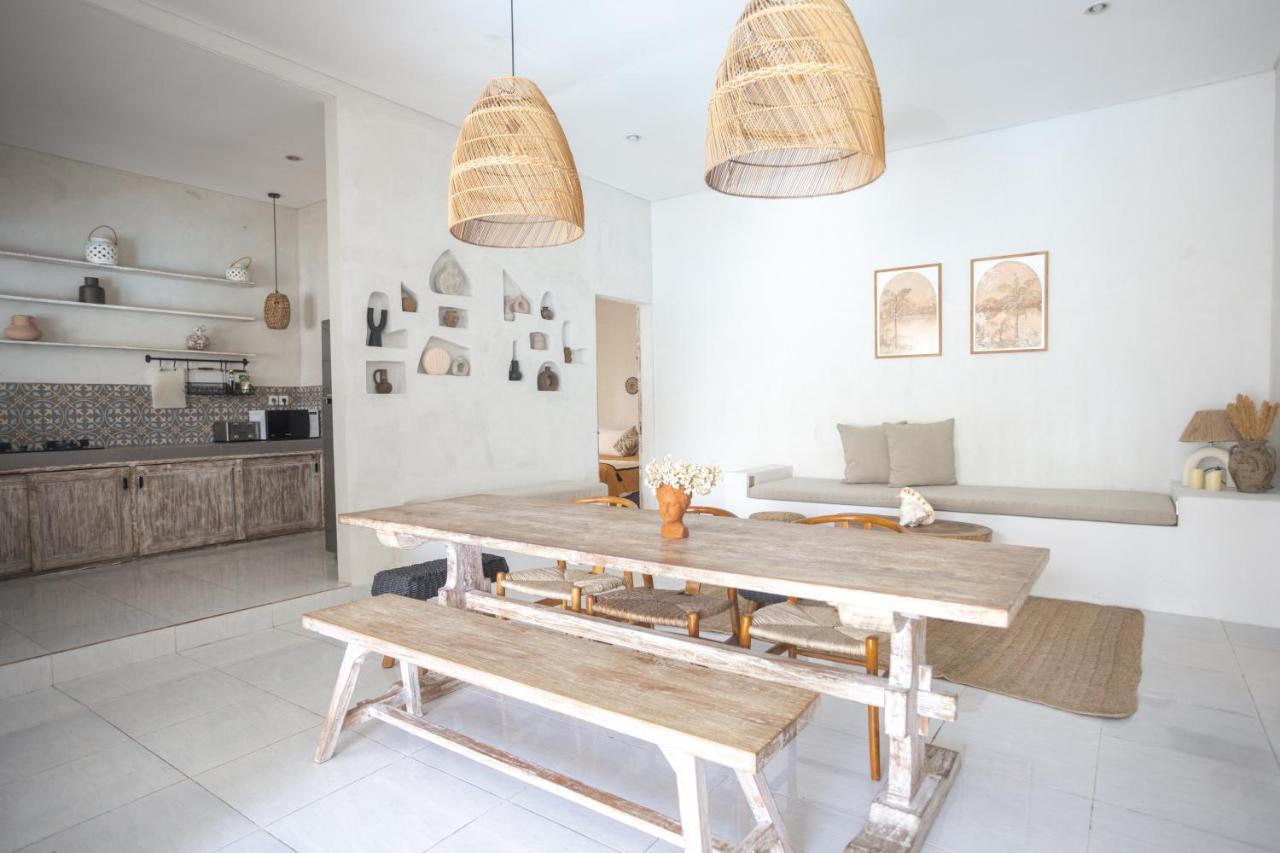 Gypsy Moon Bali Hostel Canggu Buitenkant foto